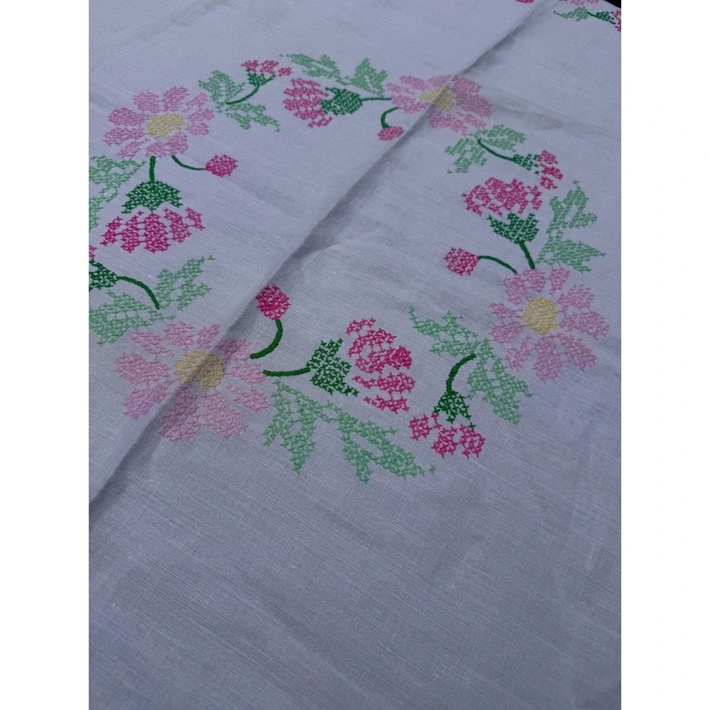 Vintage Hand Embroidered Floral Tablecloth Cottagecore Farmhouse Pink Green Line